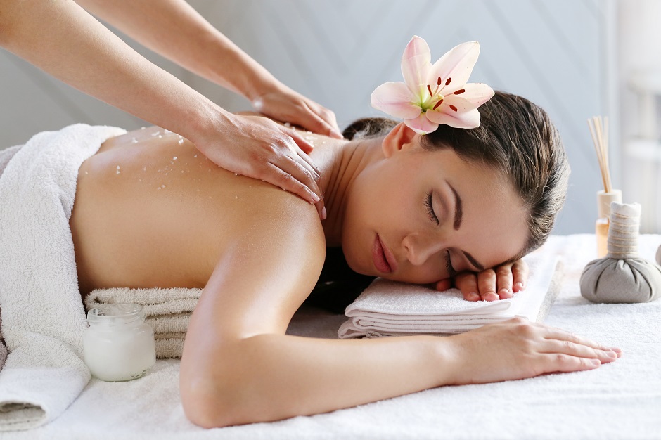 Why Should You Choose A Deep Tissue Massage?