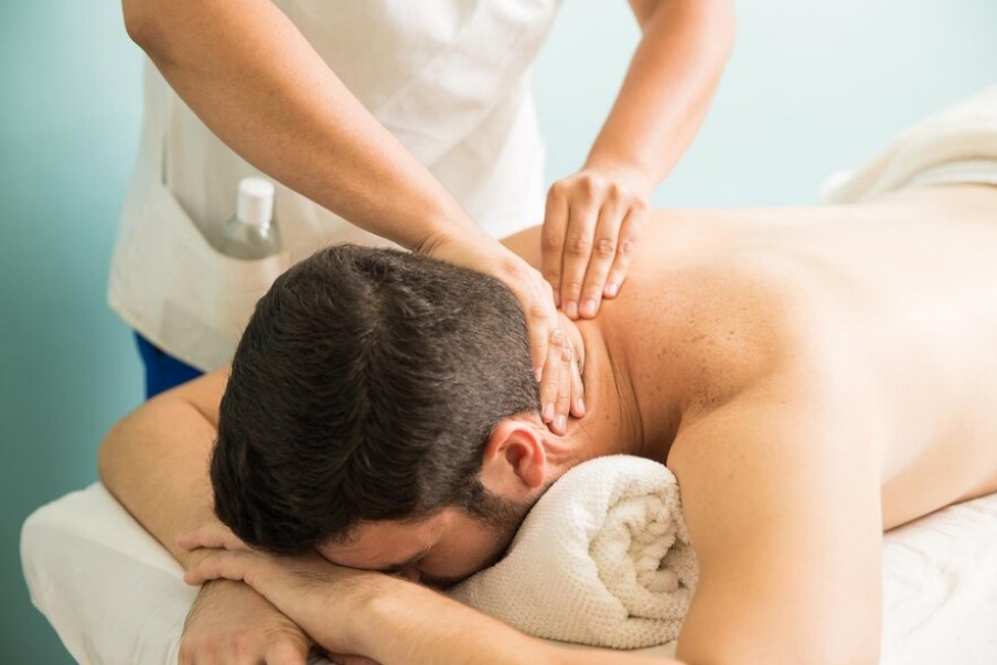 How Massage Can Ease Sciatic Pain